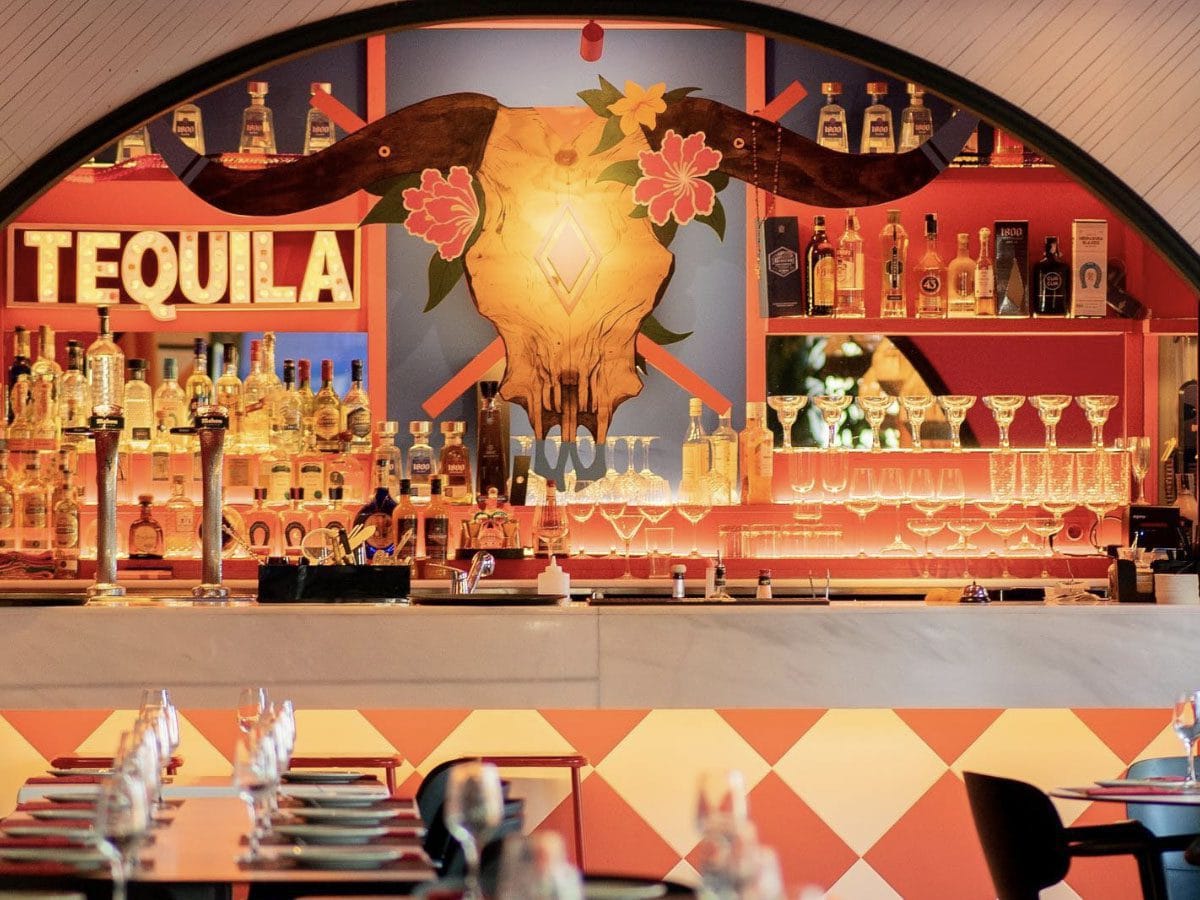 Restaurante Plaza México en Albir