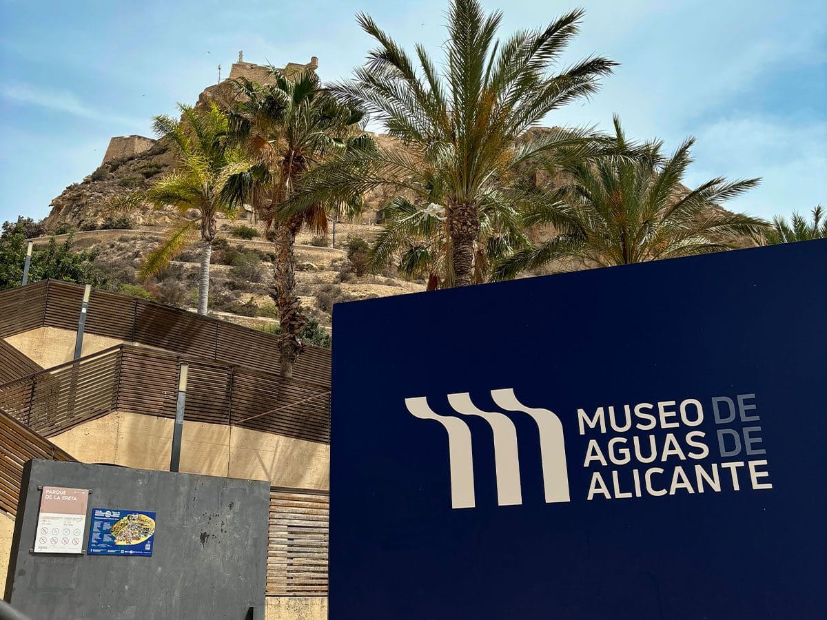 El Barrio Santa Cruz Museo de Aguas de Alicante.